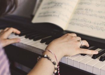 15 Best Piano Songs of All Time