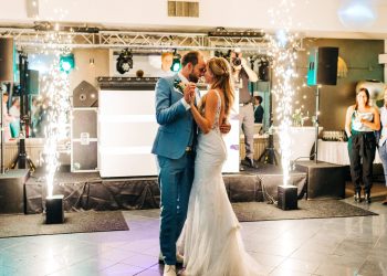 15 Best Wedding Songs of All Time