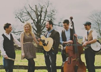 15 Best Folk Bands of All Time