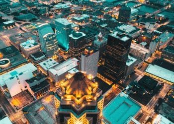 10 Famous Singers from Iowa