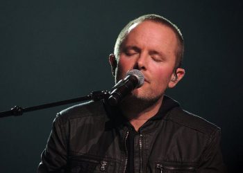 10 Best Chris Tomlin Songs of All Time