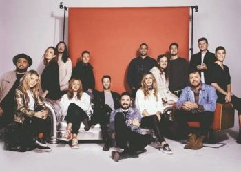 10 Best Hillsong Worship Songs of All Time