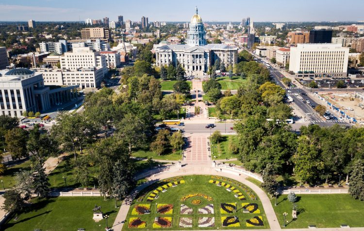 10 Famous Singers from Colorado