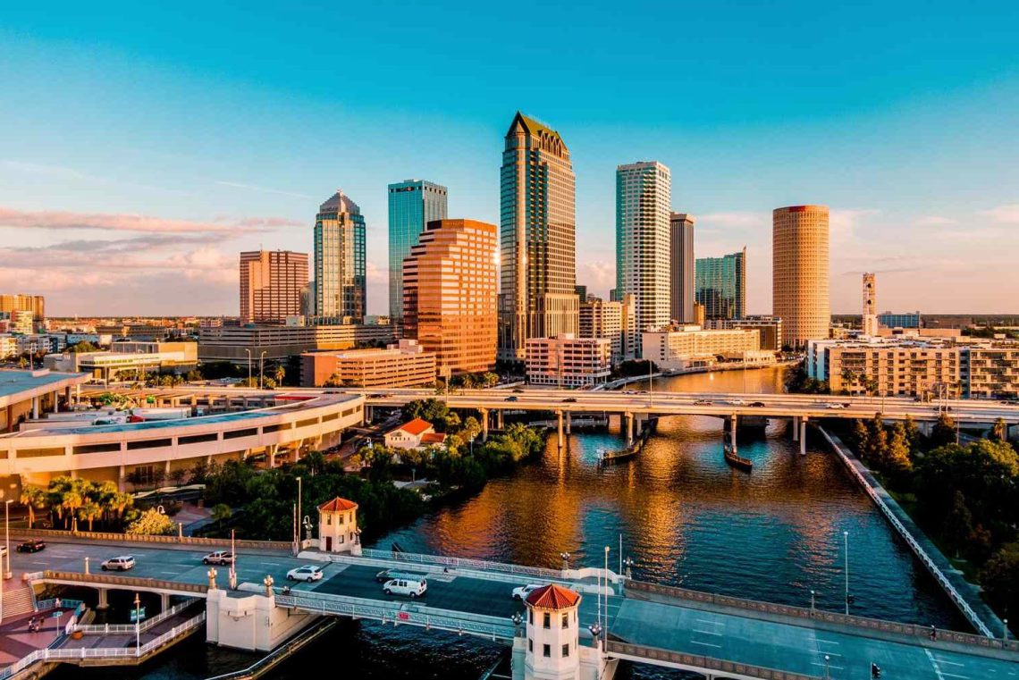 10 Famous Singers from Florida