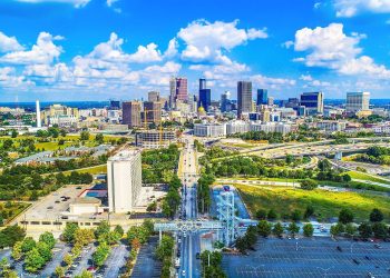 10 Famous Singers from Georgia