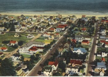 10 Famous Singers from Maine