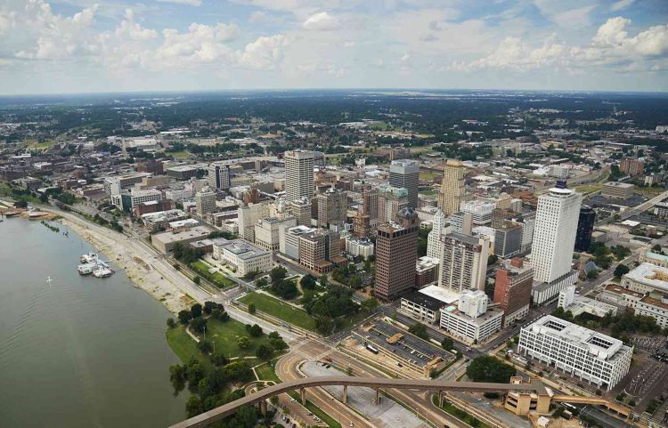 10 Famous Singers from Mississippi