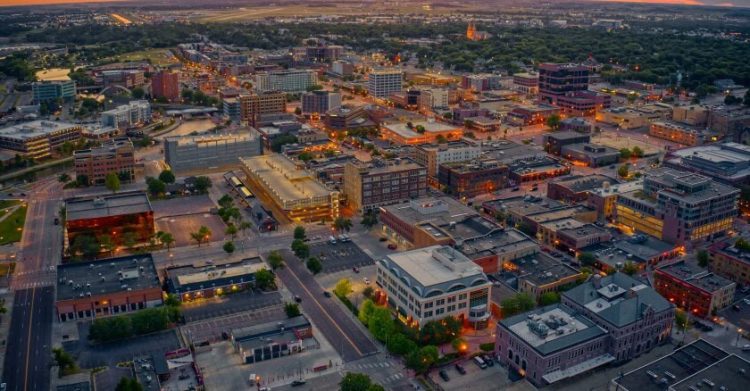 10 Famous Singers from North Dakota