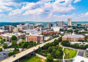 10 Famous Singers from South Carolina