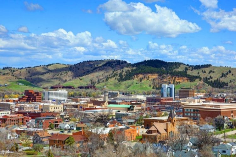 10 Famous Singers from South Dakota