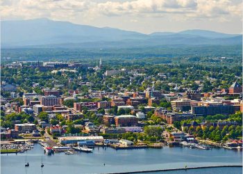 10 Famous Singers from Vermont