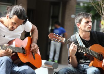 15 Best Guitar Players of All Time