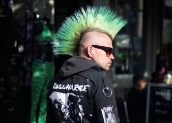 15 Best Punk Rock Singers of All Time