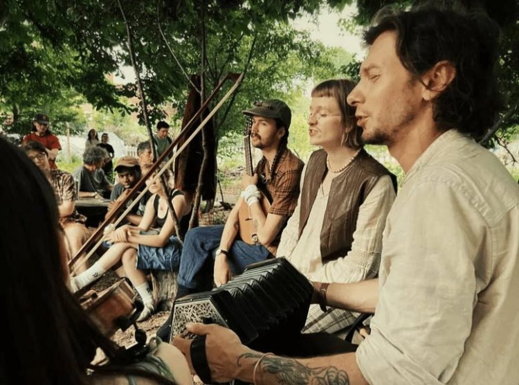 15 Best Folk Bands of All Time