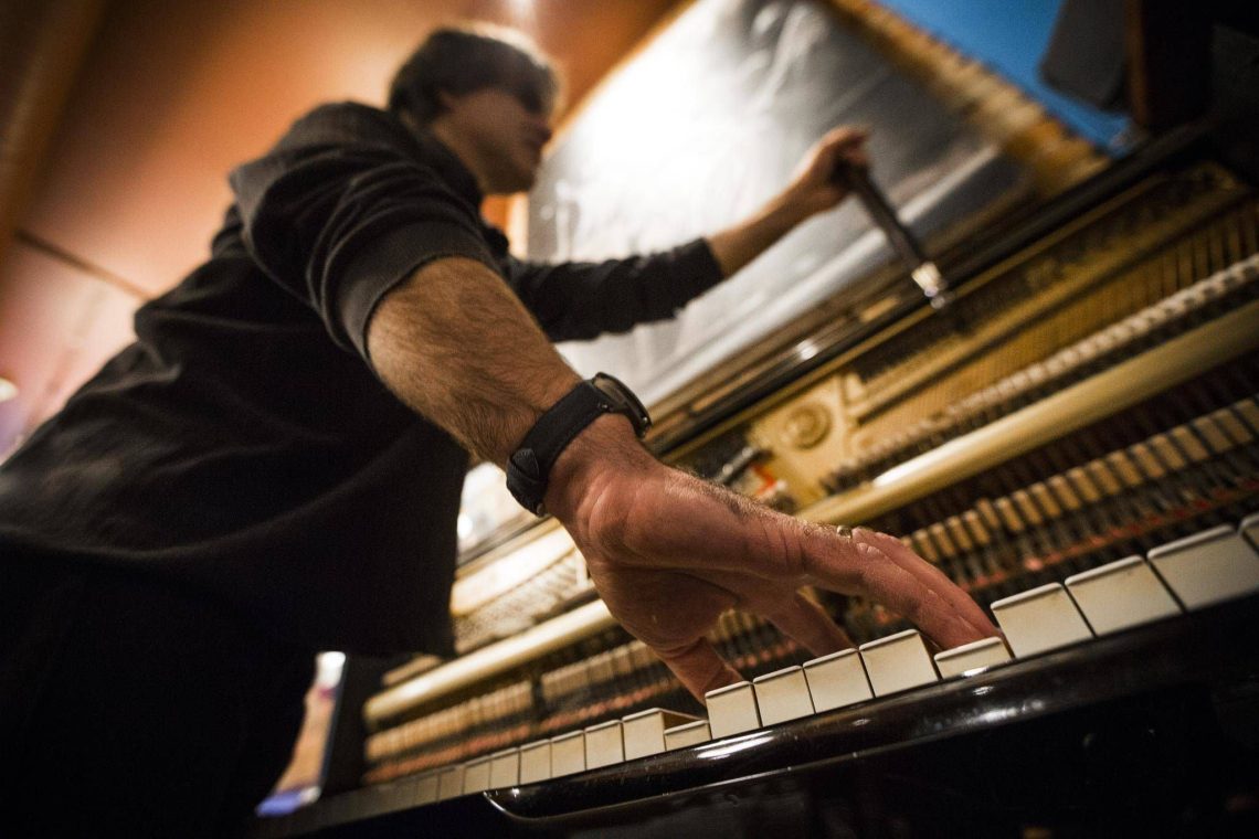 15 Best Piano Players of All Time