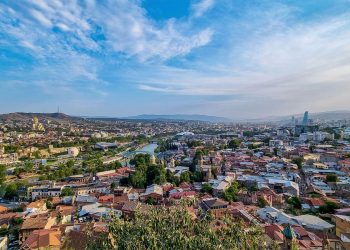 10 Famous Singers from Georgia