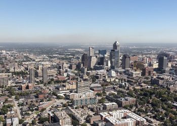 10 Famous Singers from Indiana