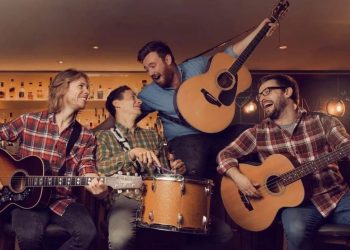 15 Best Acoustic Songs of All Time