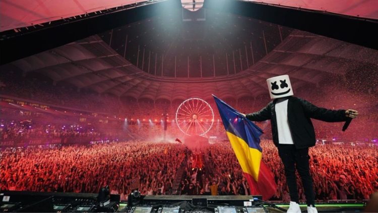 15 Best Electronic Music Songs of All Time