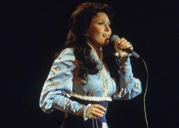 10 Best Loretta Lynn Songs of All Time