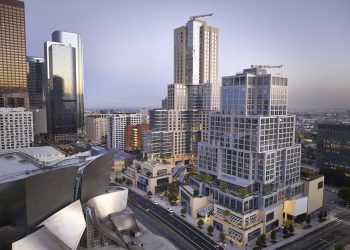 10 Famous Singers from California