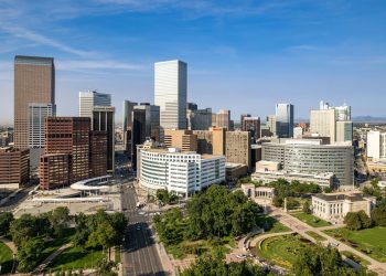 10 Famous Singers from Colorado