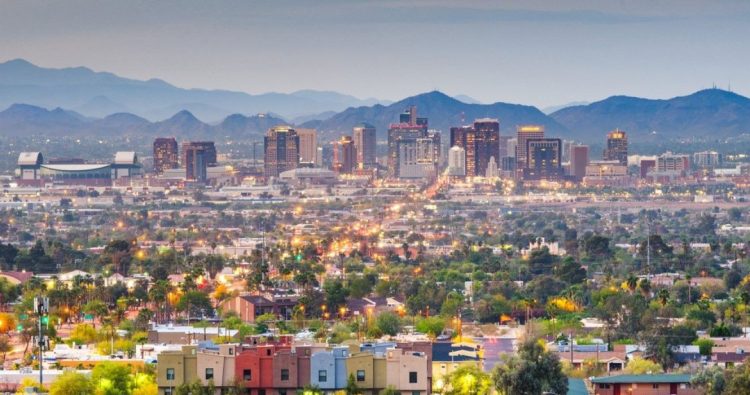 10 Famous Singers from Arizona