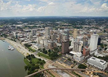 10 Famous Singers from Mississippi