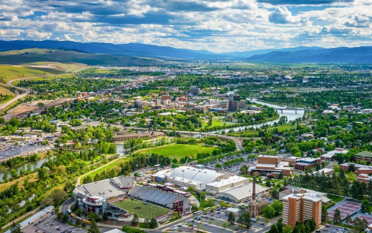 10 Famous Singers from Montana