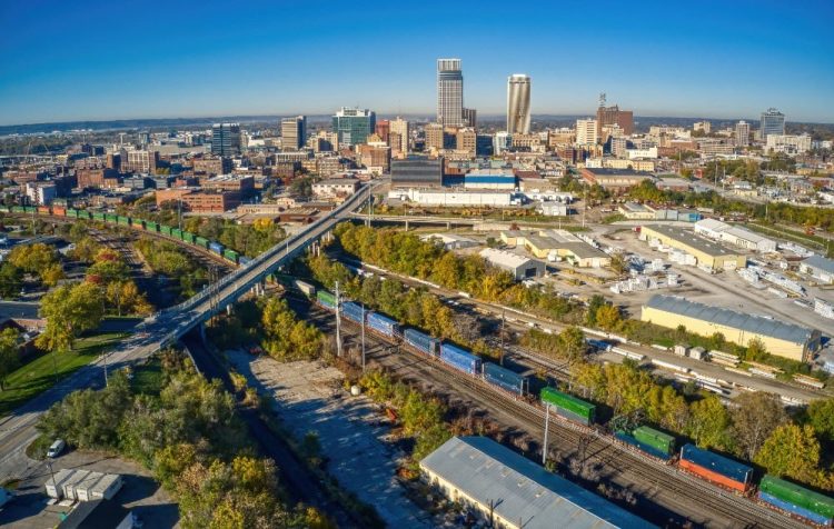 10 Famous Singers from Nebraska