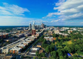 10 Famous Singers from North Carolina