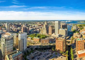 10 Famous Singers from Rhode Island