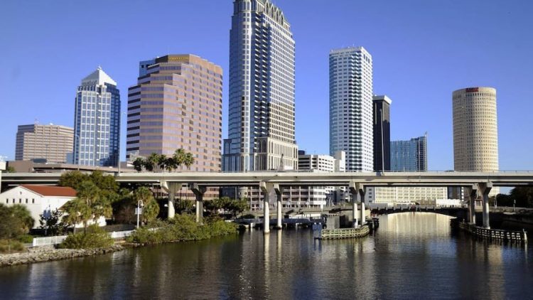 10 Famous Singers from Florida