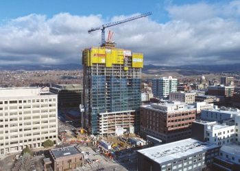 10 Famous Singers from Idaho