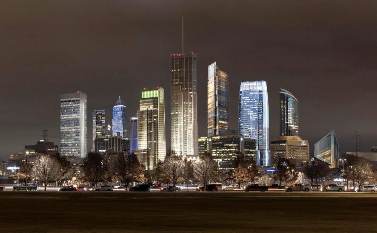 10 Famous Singers from Nebraska