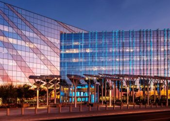 10 Famous Singers from Nevada