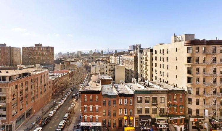 10 Famous Singers from New York