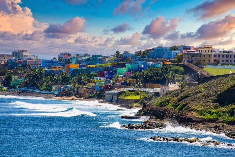 10 Famous Singers from Puerto Rico