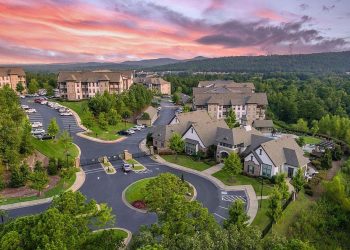 10 Famous Singers from South Dakota