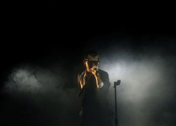 15 Best Male Singers of All Time