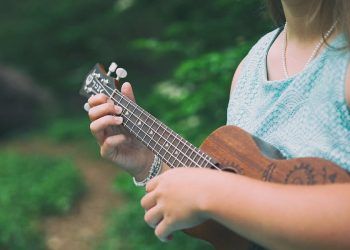 15 Best Ukulele Players of All Time