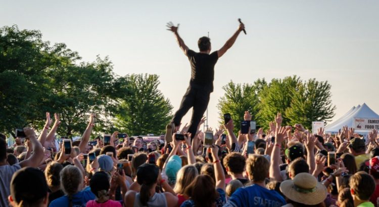 15 Best Christian Songs of All Time