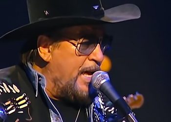 10 Best Waylon Jennings Songs of All Time