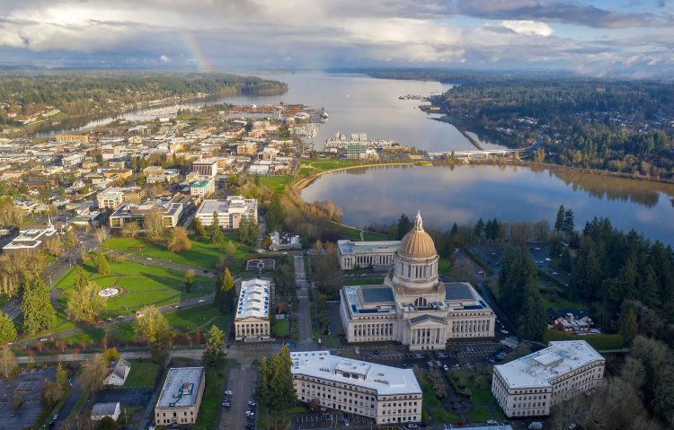 10 Famous Singers from Washington