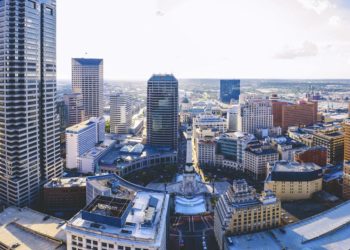 10 Famous Singers from Indiana