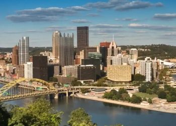 10 Famous Singers from Pennsylvania