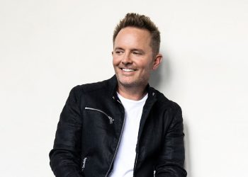 10 Best Chris Tomlin Songs of All Time