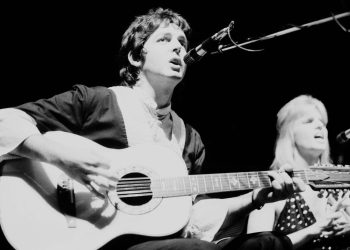 10 Best Paul Mccartney And Wings Songs of All Time