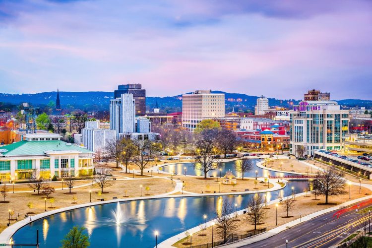 10 Famous Singers from Alabama