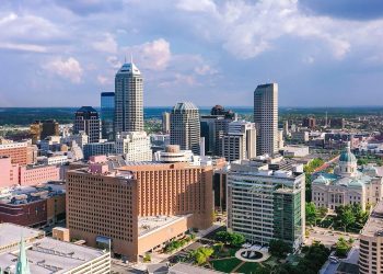 10 Famous Singers from Indiana